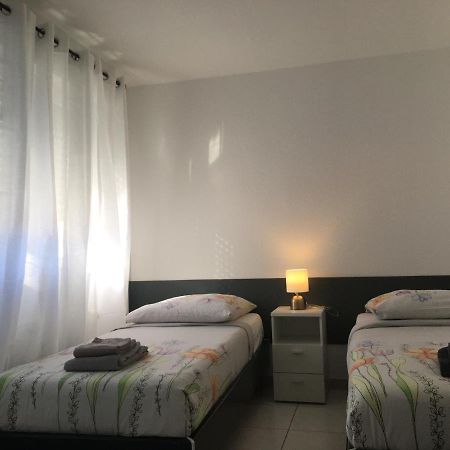 Studios Lora Rm 860 Saint-Louis  Exterior foto