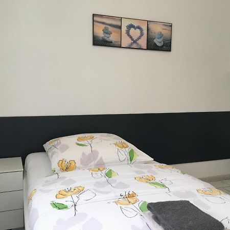 Studios Lora Rm 860 Saint-Louis  Exterior foto