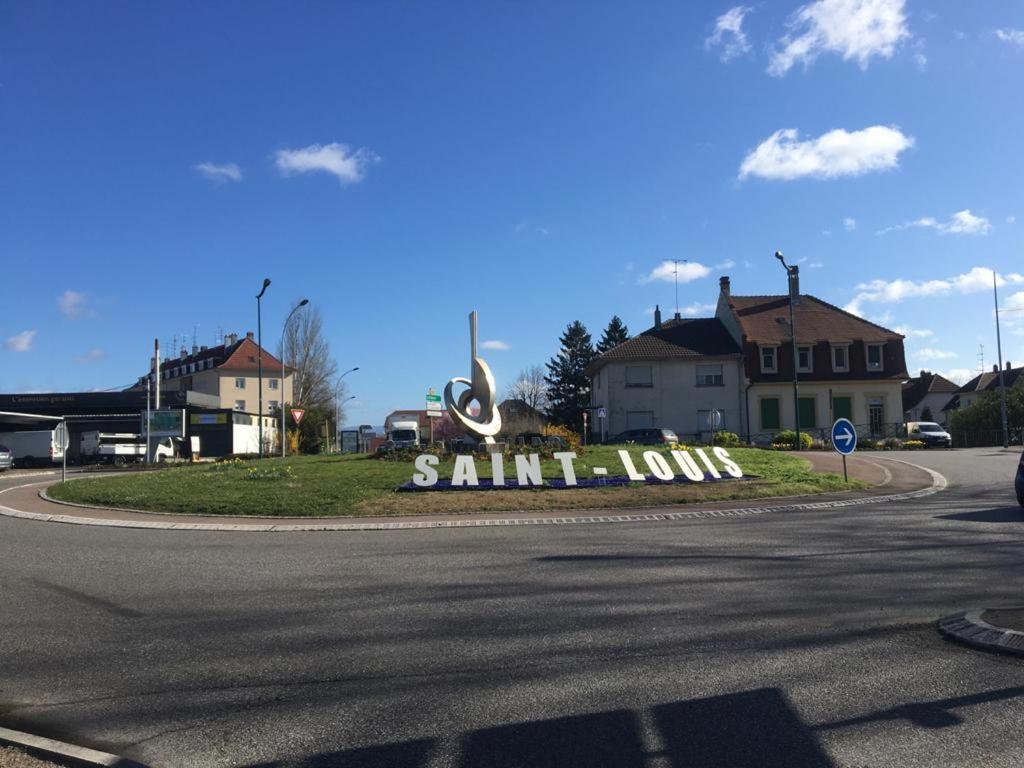 Studios Lora Rm 860 Saint-Louis  Exterior foto