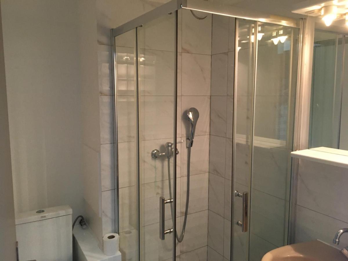 Studios Lora Rm 860 Saint-Louis  Exterior foto