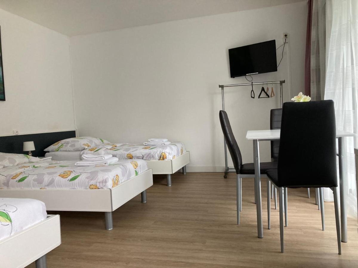 Studios Lora Rm 860 Saint-Louis  Exterior foto