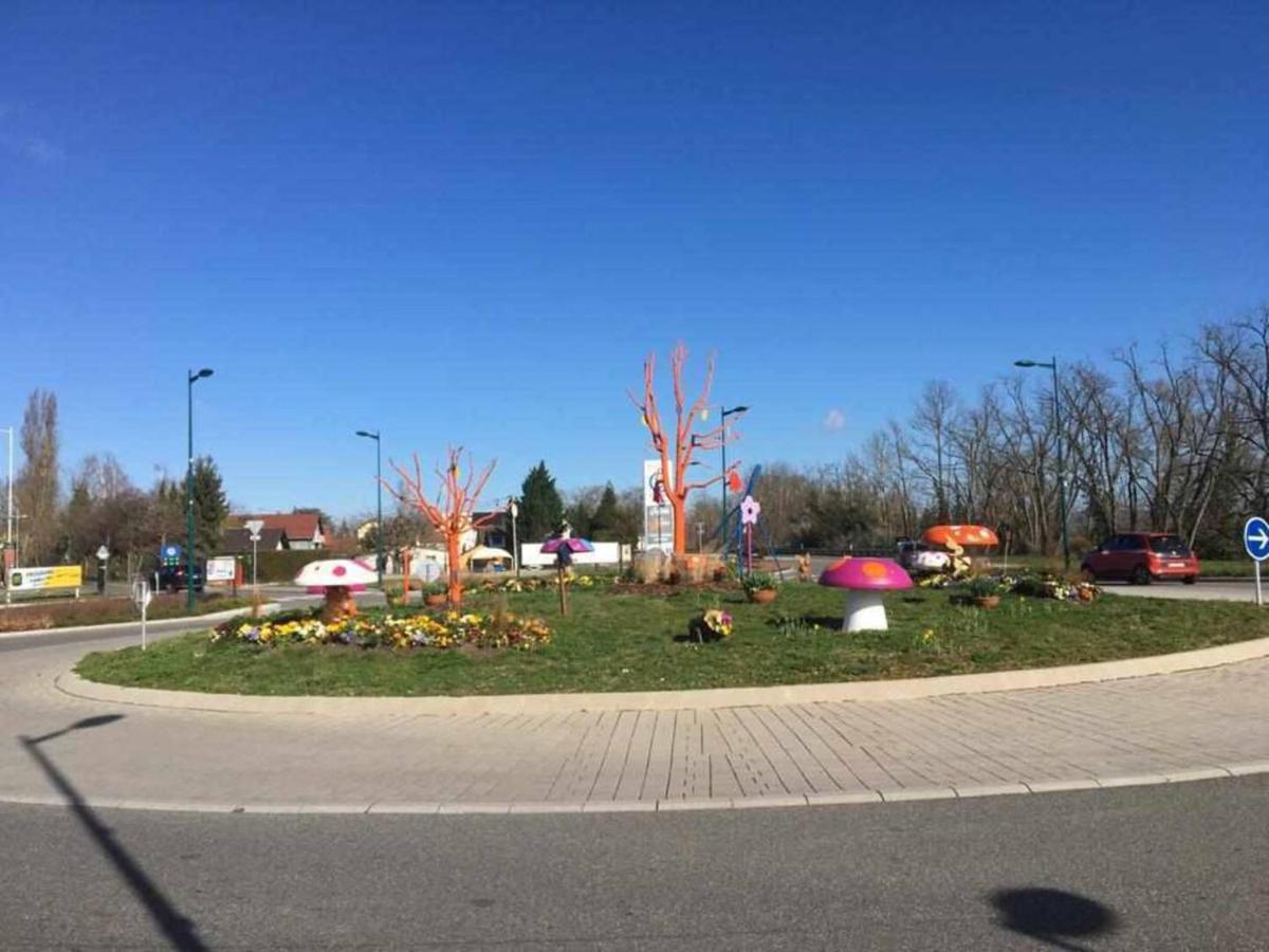 Studios Lora Rm 860 Saint-Louis  Exterior foto